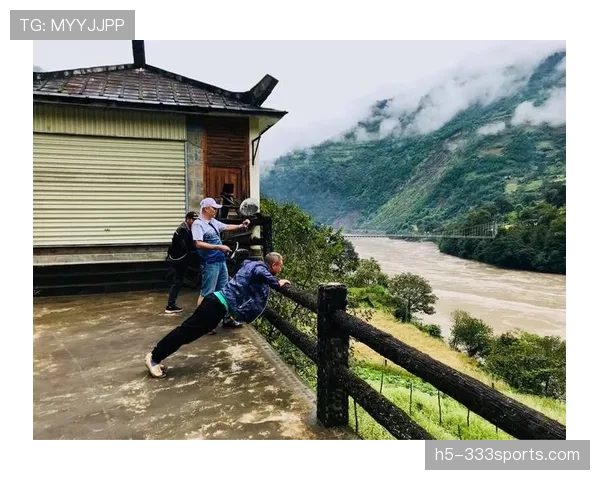 程语轩赛场上拼得跟明星，私下竟是个土豪不说还爱豪宅闲庭信步呢？