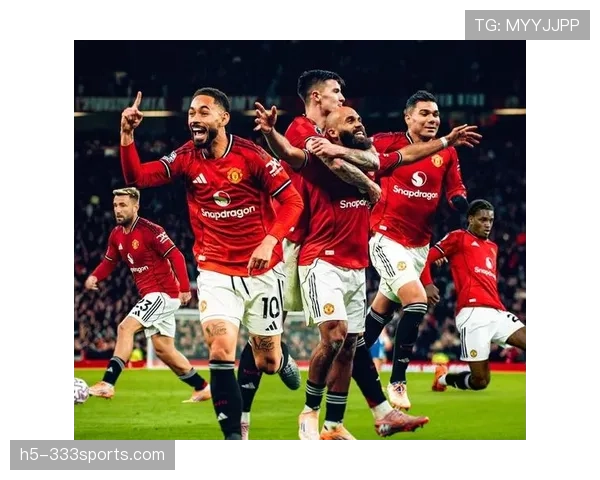 曼联进攻瘫痪，中场推进断链成为关键问题，当前赛季表现稳定性面临考验